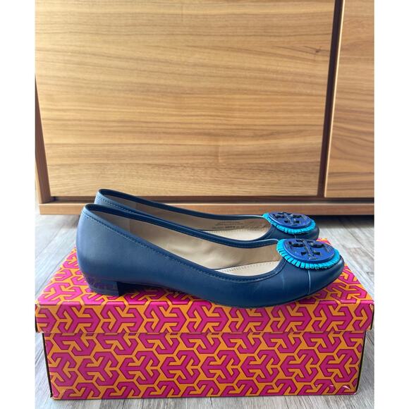 Tory Burch Navy sea/miller fringe 15mm flat size 6 - Picture 4 of 13